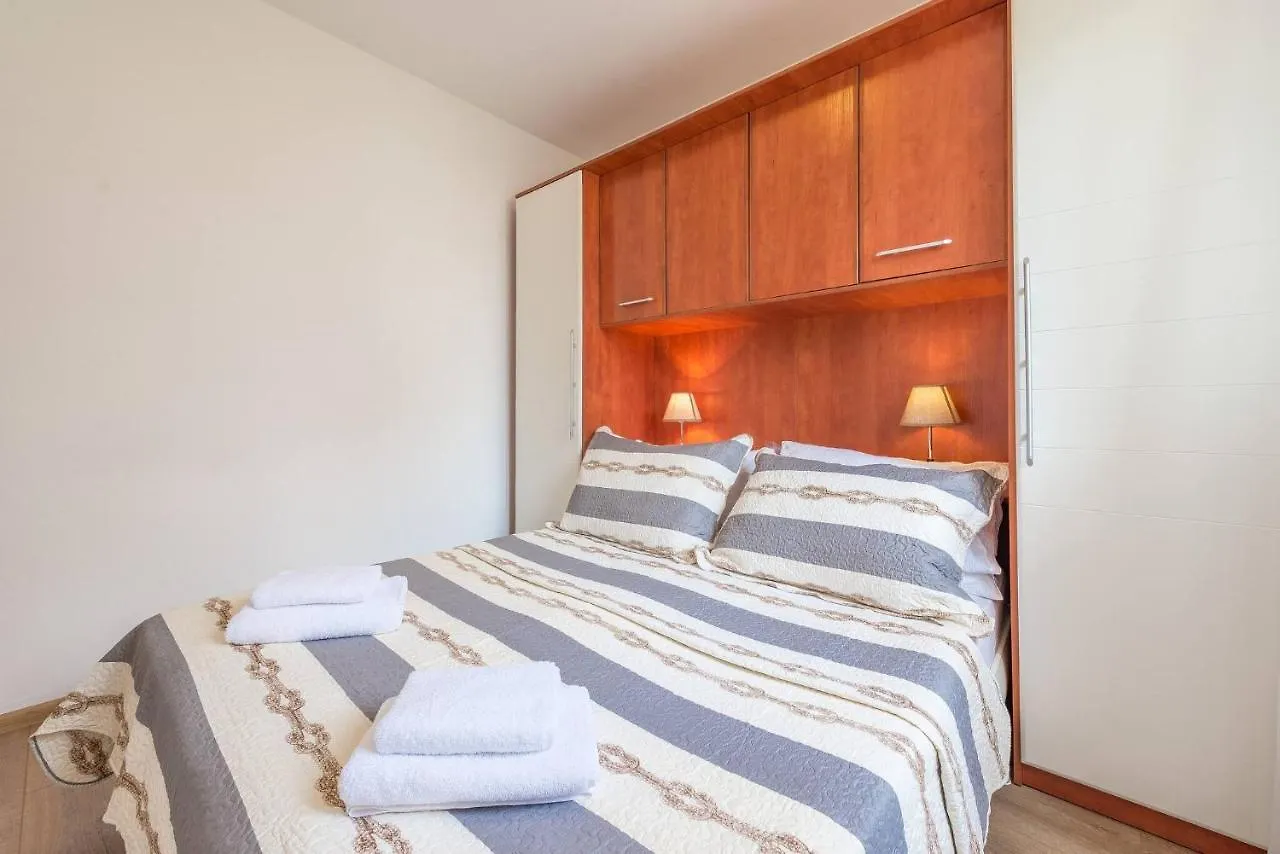 Spacious 2Br Near Beach City Center Zadar